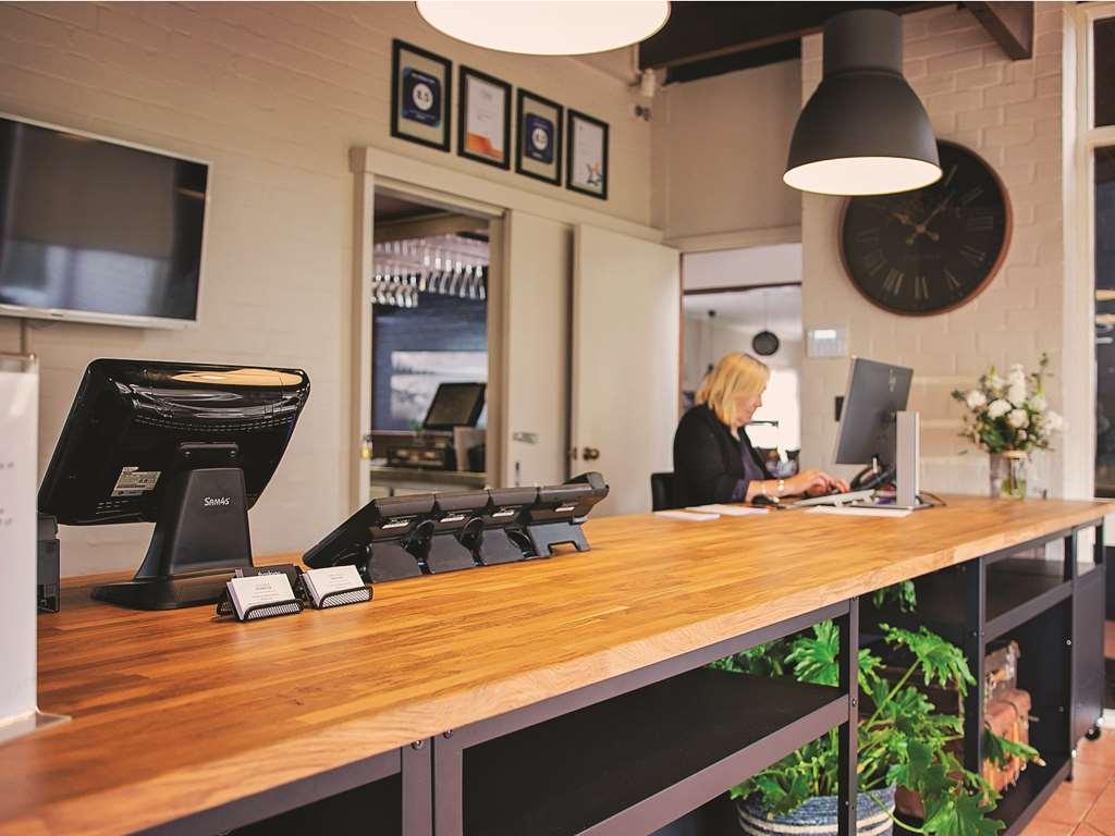 Mandala Ace Albany Hotel Интерьер фото